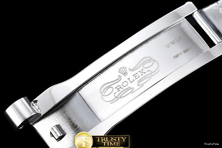 0415 RDD0215D – DayDate 36mm Chic 687